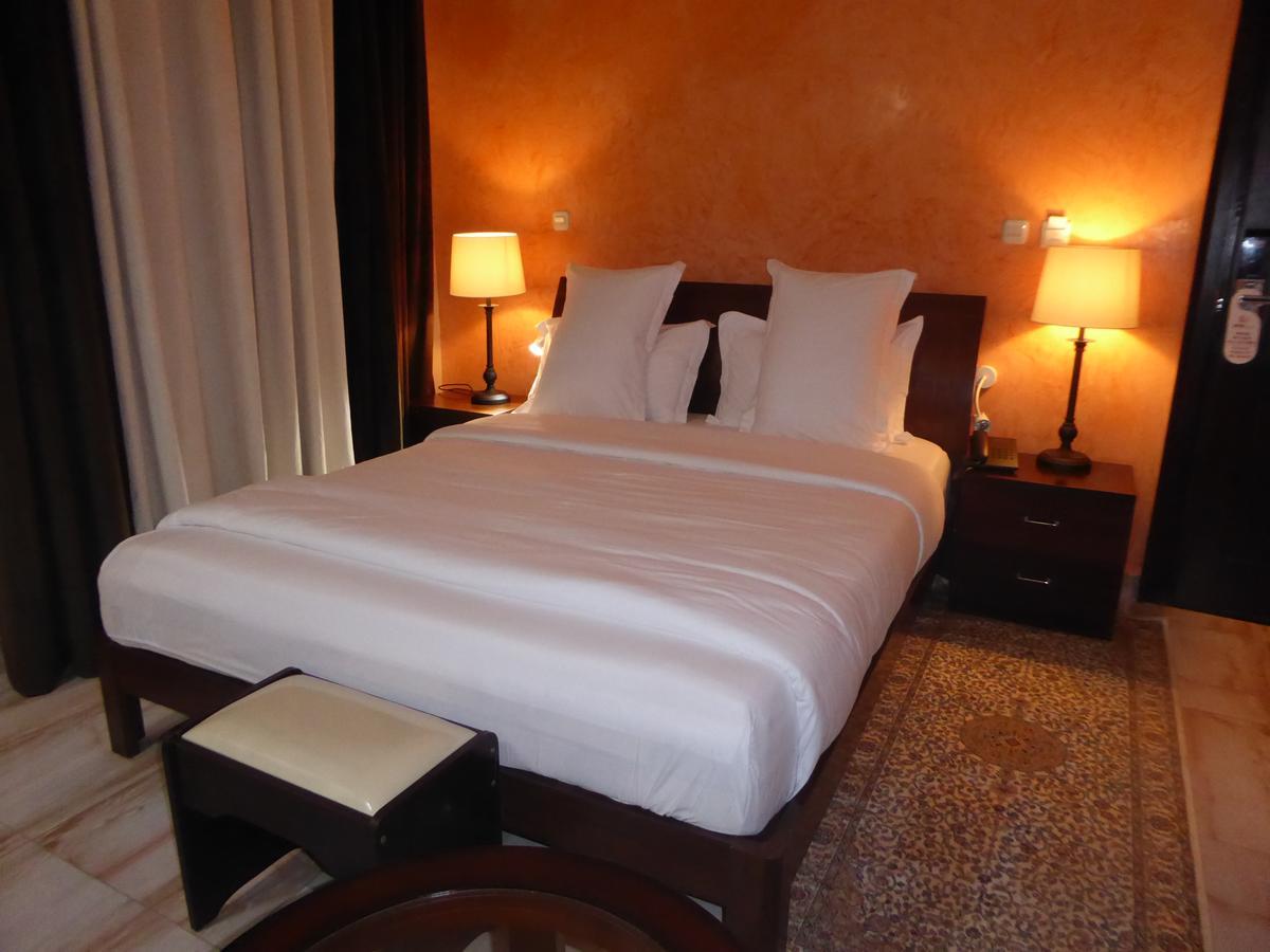 Safyad Hotel Yaounde Exterior photo