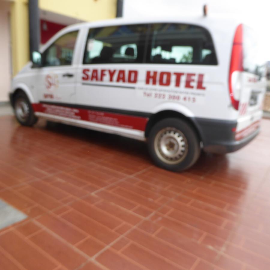 Safyad Hotel Yaounde Exterior photo